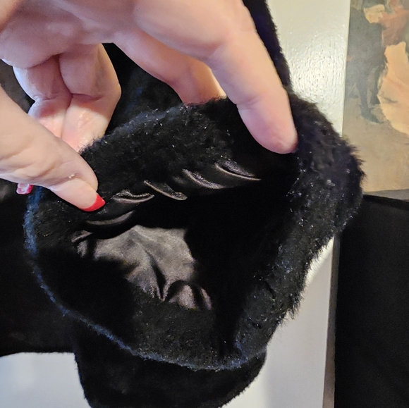 Joseph Magnin 70+ Faux Fur Cropped Coat - Picture 9 of 16